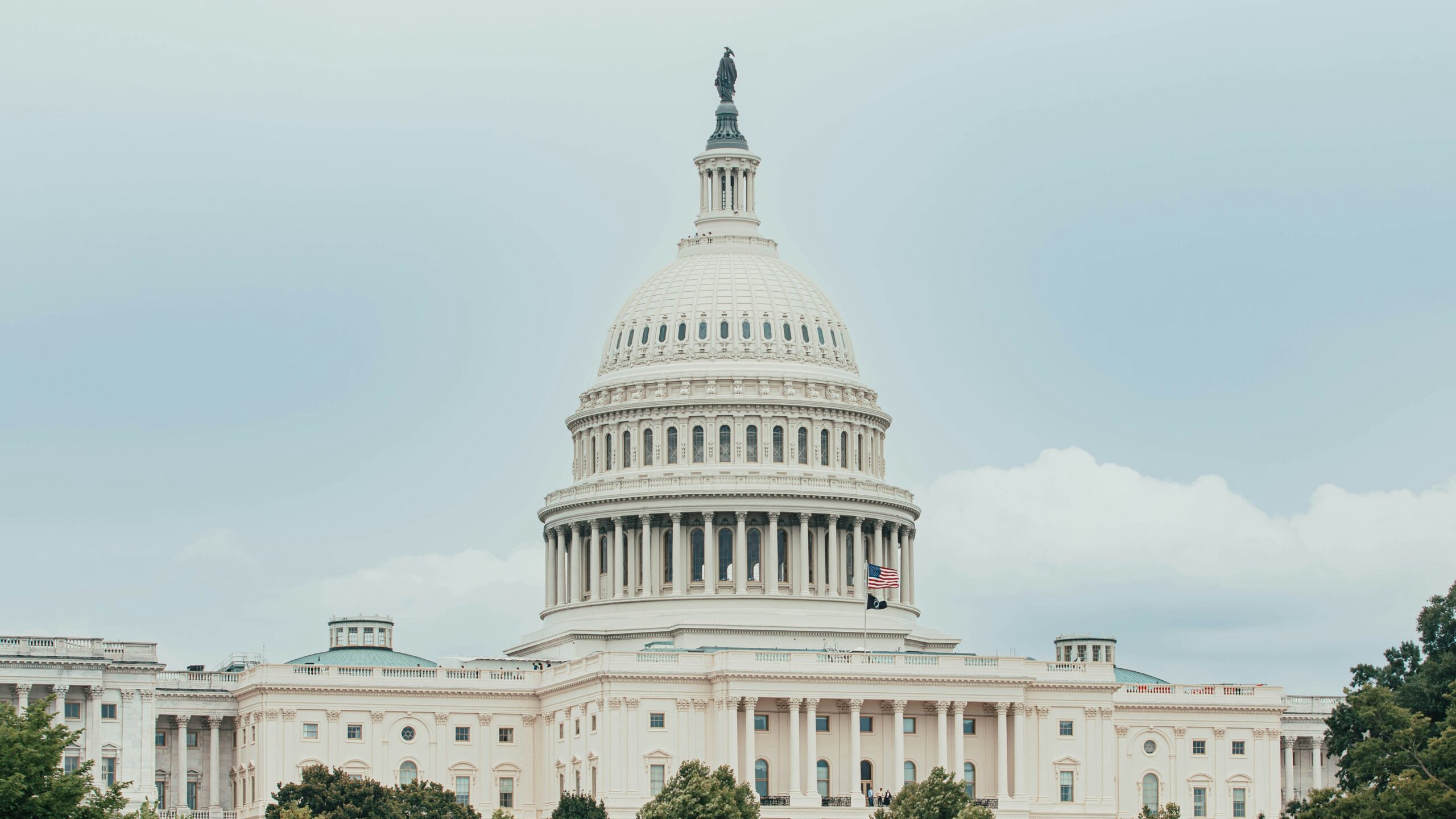 There is no federal $5 cap on overdraft fees — Congress killed that rule before it ever took effect