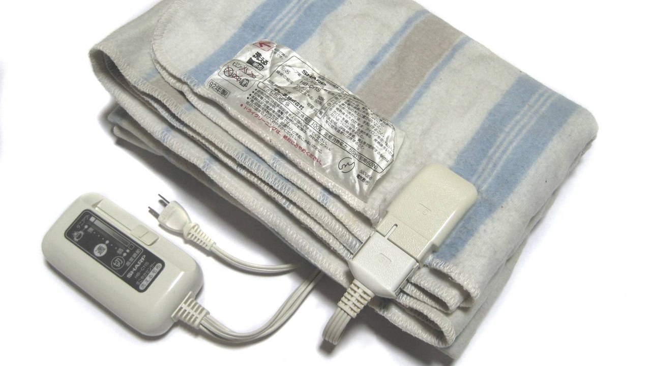 About 178,000 heated blankets sold on Amazon were recalled after 27 fires, and buyers can get a full refund