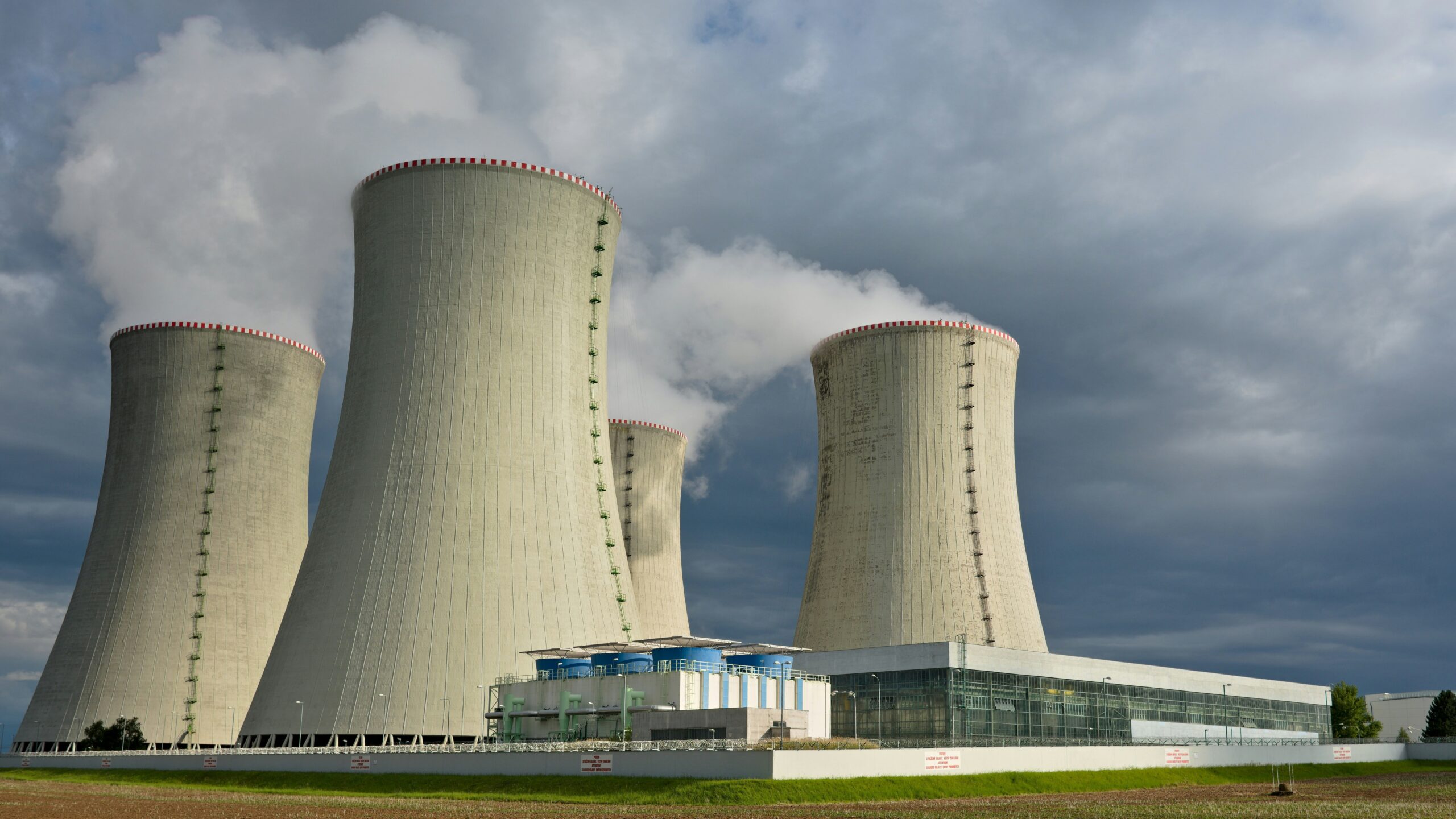 Minnesota ordered Xcel to refund $40.6 million after the utility’s crew cut a nuclear plant’s cables