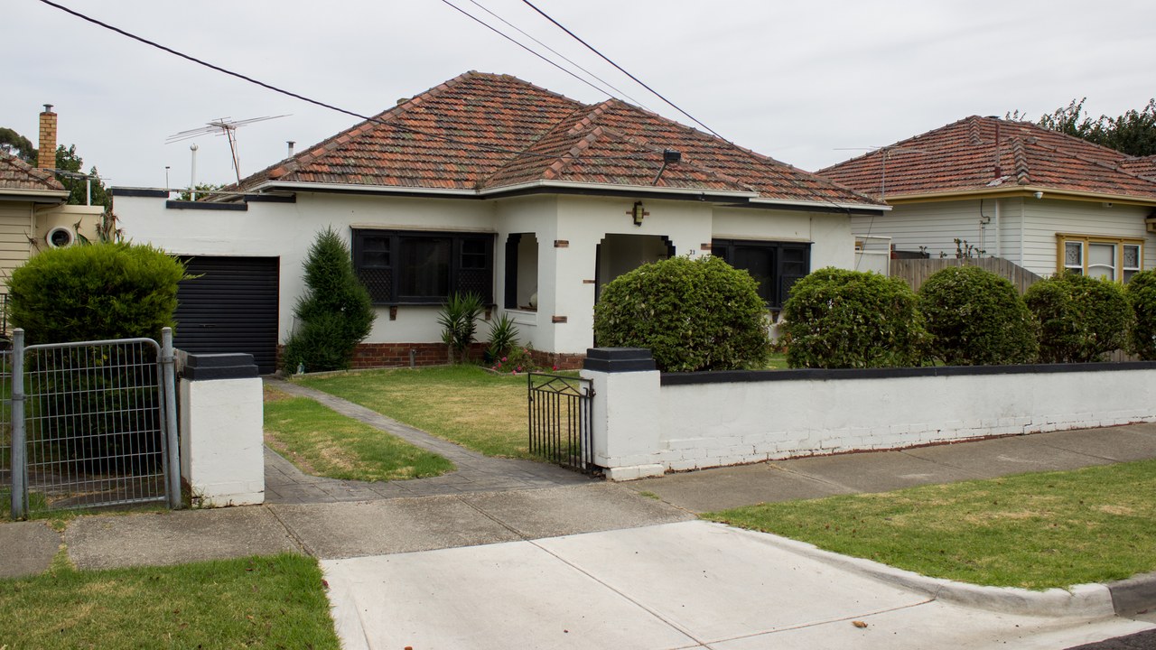 The average home insurance bill is near $3,057 and has climbed 46% since 2021
