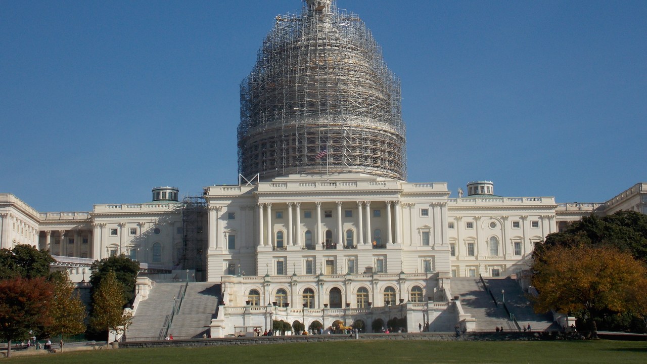 The IRS again says the proposed $2,000 tariff-dividend check has not been approved by Congress