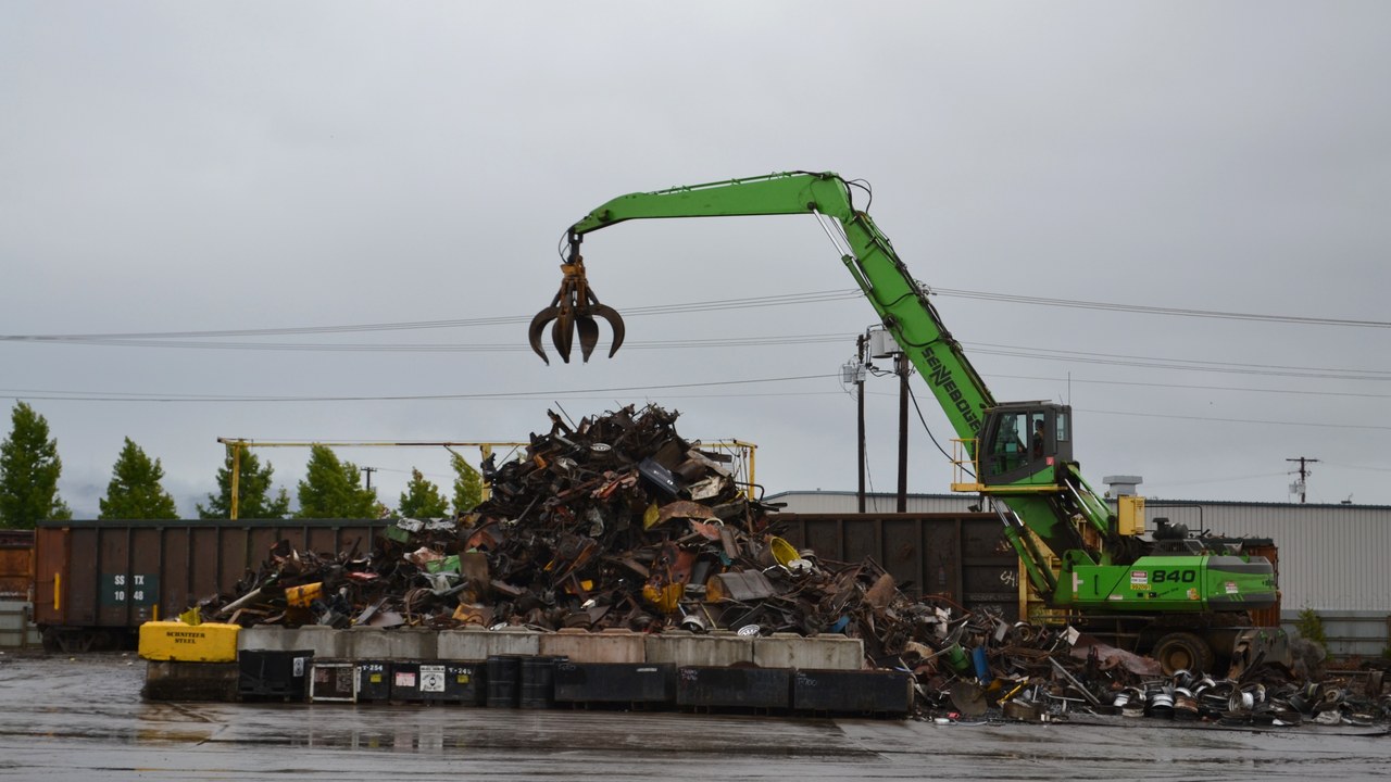 An Alabama recycler will pay $2.6 million to women it refused to hire