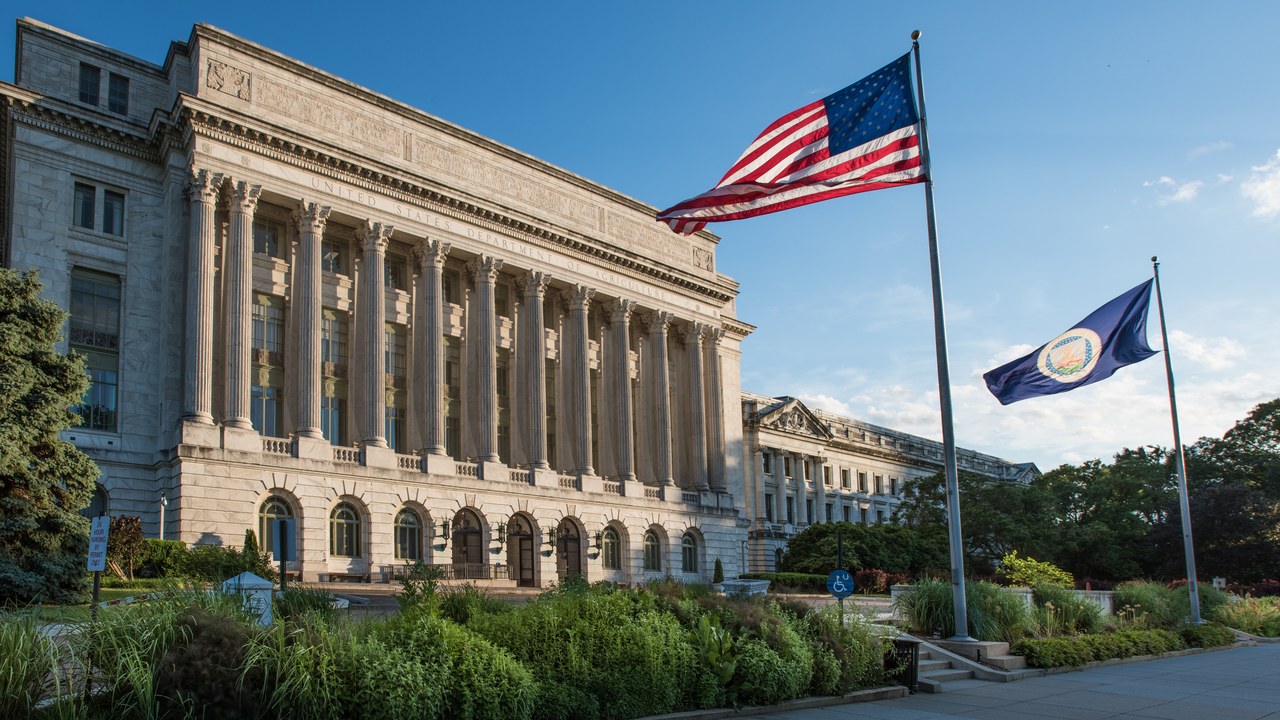 The federal government wants states to cover 75 percent of what it costs to run SNAP