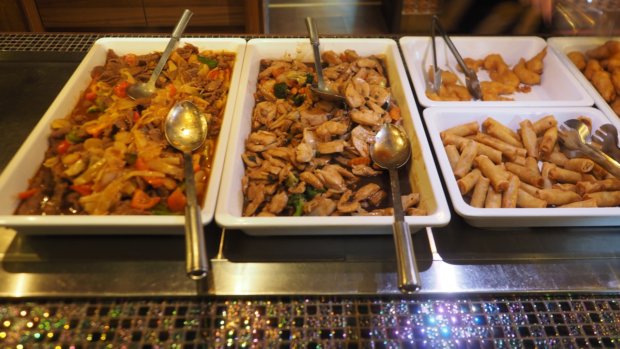 A Florida buffet paid 31 workers $732,976, about $23,644 each, after calling their pay a monthly salary