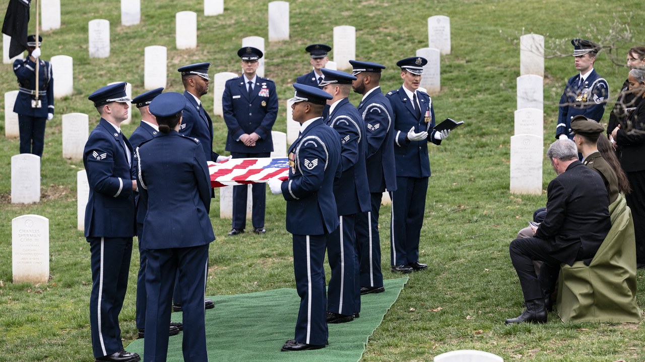 A veteran’s child with no surviving parent on the claim can collect $717.50 a month in VA survivor pay in 2026