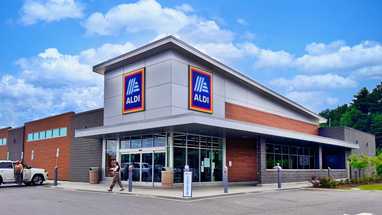Aldi says its fall price cuts at 2,600-plus stores will save shoppers $86 million