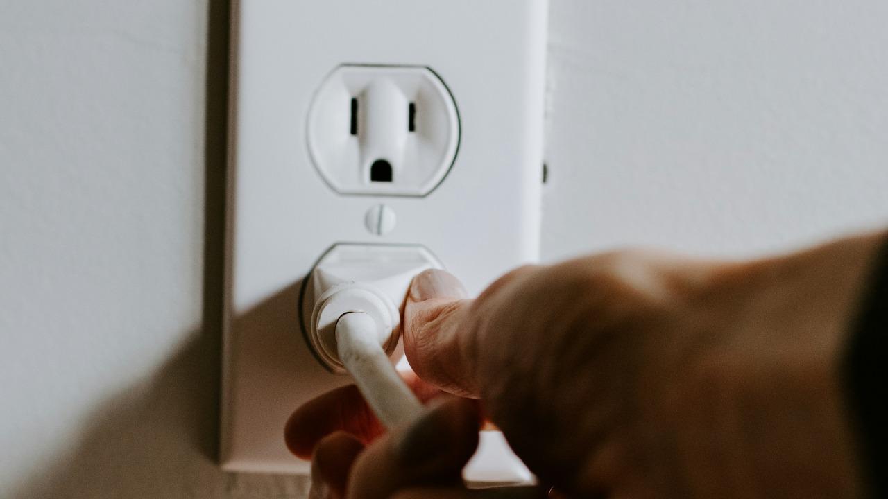 Colorado seniors qualify for a new $20 monthly credit on an electric bill