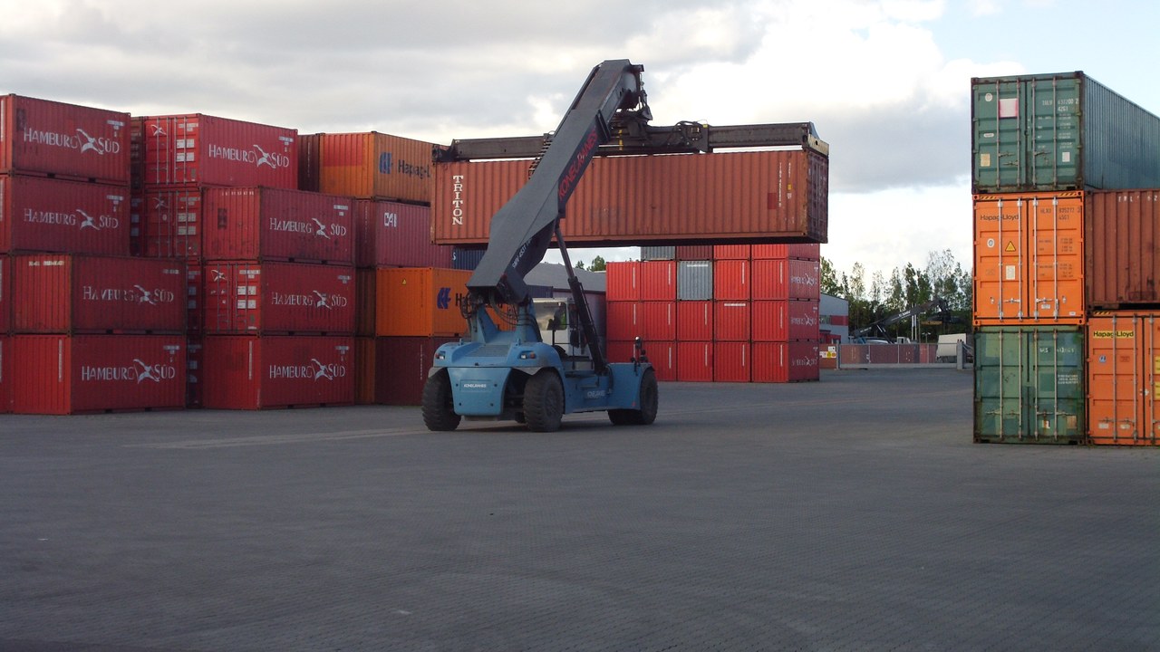 Customs has certified about $107 billion in tariff refunds to importers, and none to shoppers