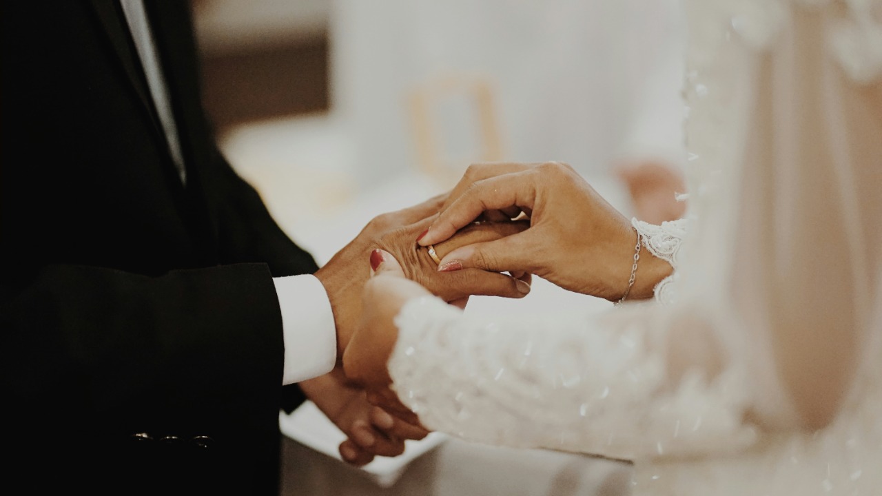 Ex-spouses married at least 10 years can qualify for Social Security survivor benefits