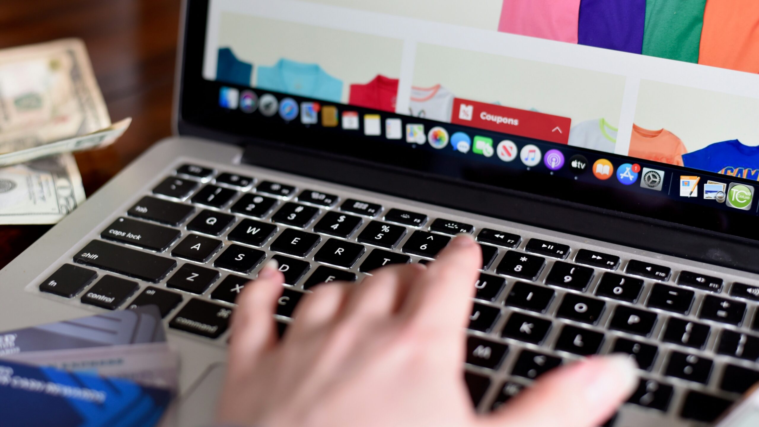 Online sellers get an IRS 1099-K only above $20,000 and 200 transactions