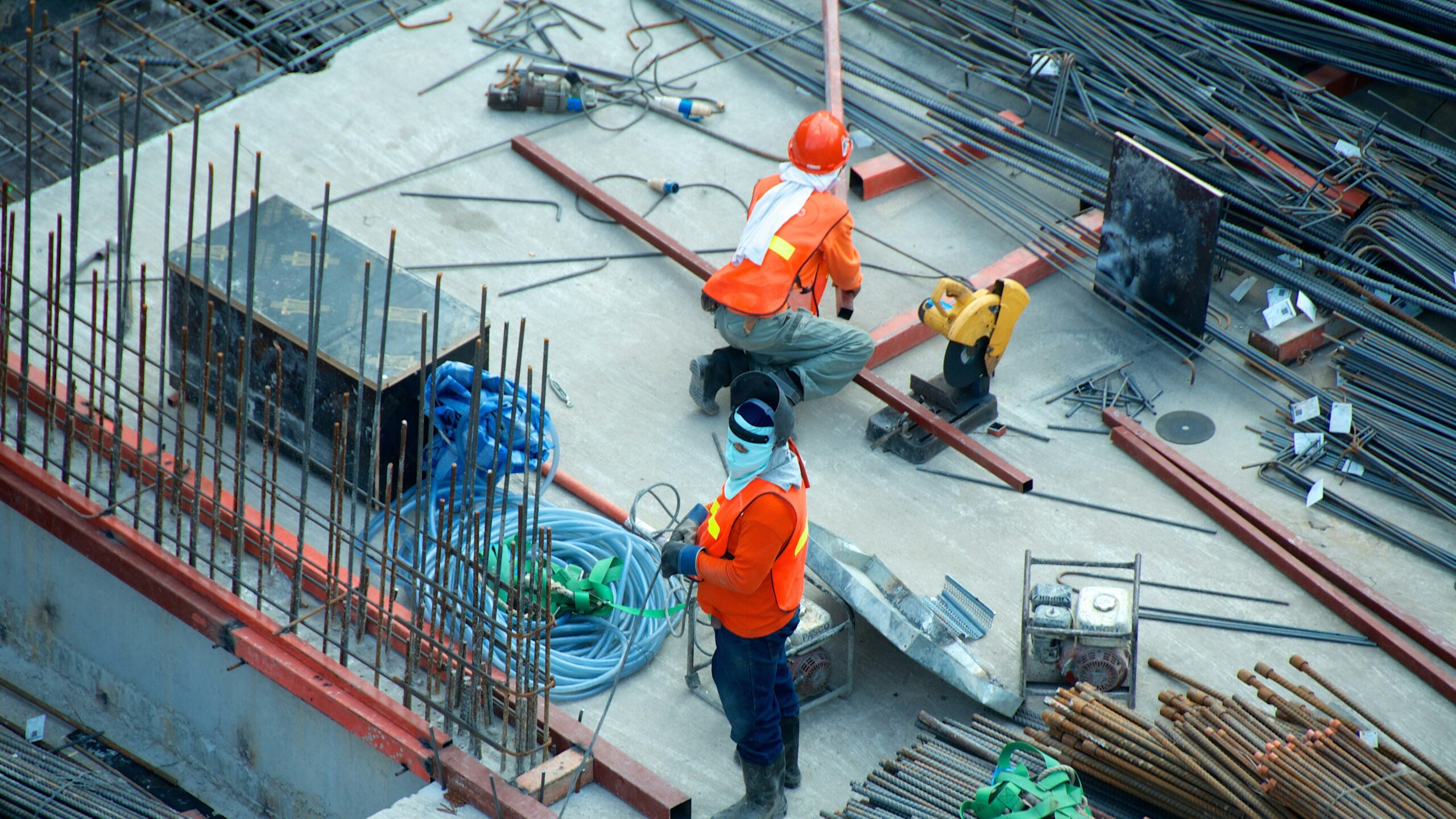 Workers’ share of what they produce fell to 52.9 percent, the lowest since 1947