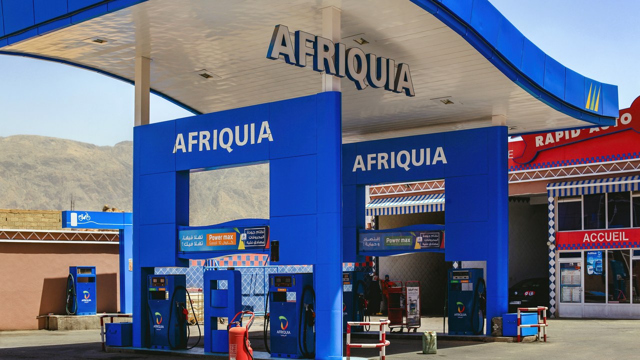 Gasoline fell 25 cents in Colorado and 18 cents in Ohio last week while the national average barely moved