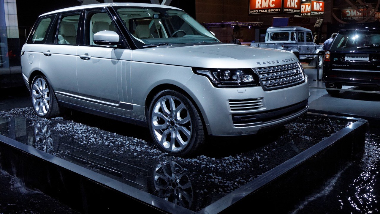 Land Rover and Jaguar will fix 23,677 SUVs free, including Defenders and Range Rovers that can lose drive power