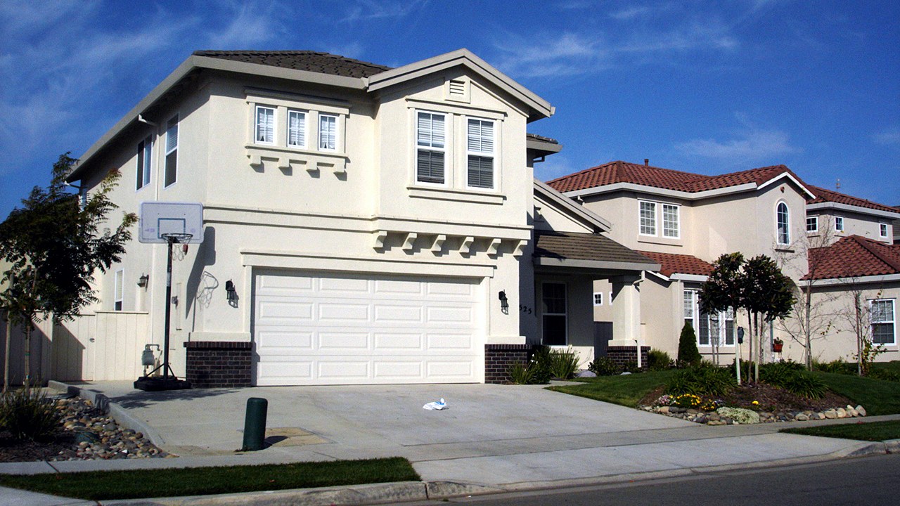 More homeowners are 90 days behind on a mortgage than a year ago, at 1.52 percent against 1.29