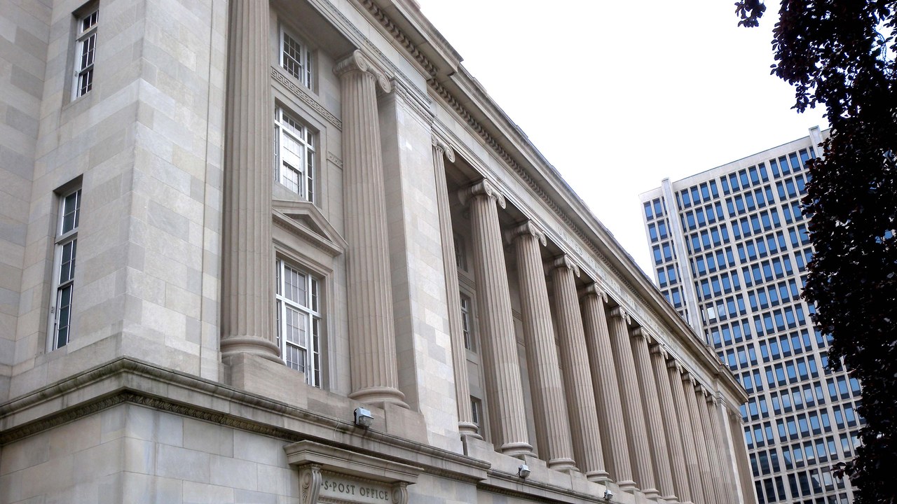 SEC says a New Jersey founder allegedly took money from more than 200 investors