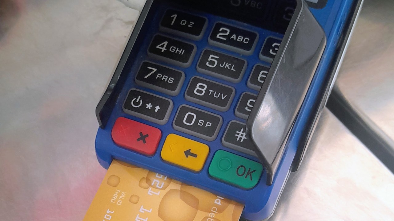Direct Express charges no monthly fee and no overdraft fee