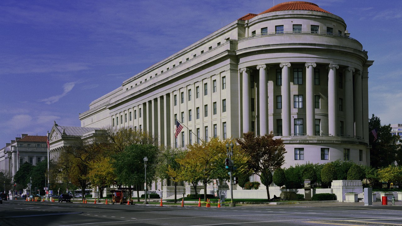 The FTC warned 24 of the nation’s largest health care services companies on Oct. 5 about failing to give transparent prices for routine care scheduled in advance