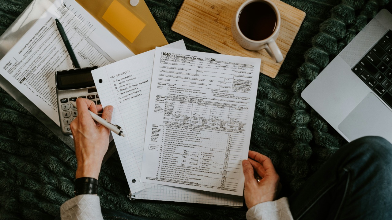 IRS Free File stays open until October 15 for 2025 adjusted gross income of $89,000 or less