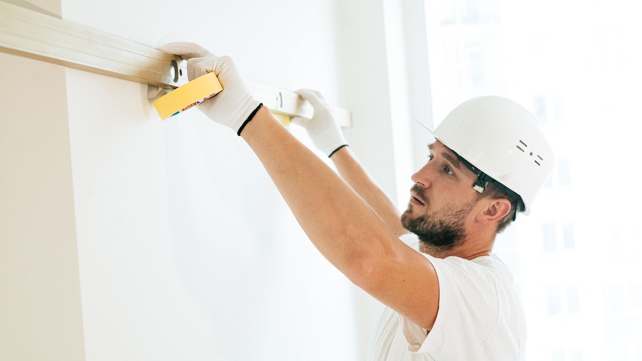 A New Jersey drywall contractor owes $725,000 in back wages, damages and penalties under a court order over unpaid overtime for 48 workers
