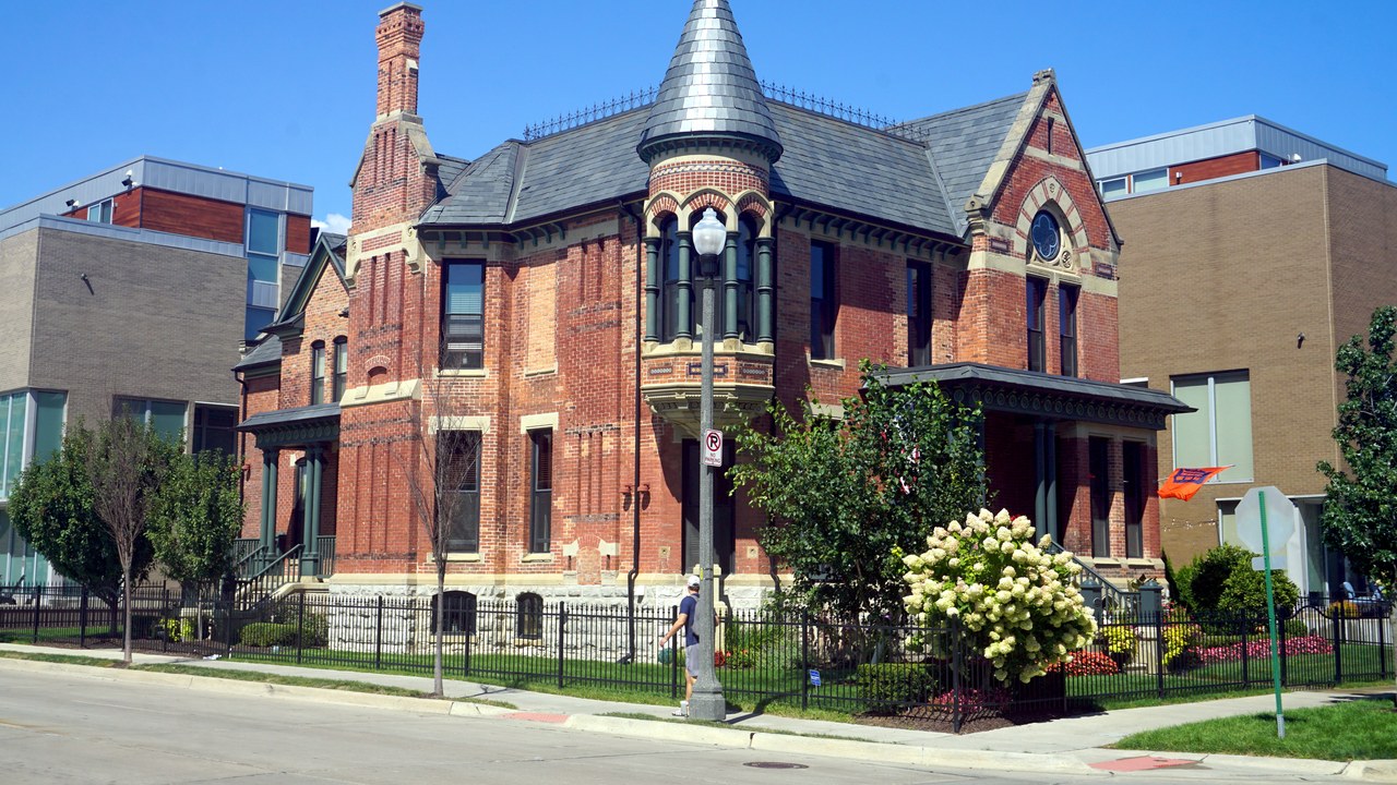 Syracuse homeowners 64 and older earning under $58,400 must return senior exemption renewal forms before January 1 or lose their 2027-28 property tax cut