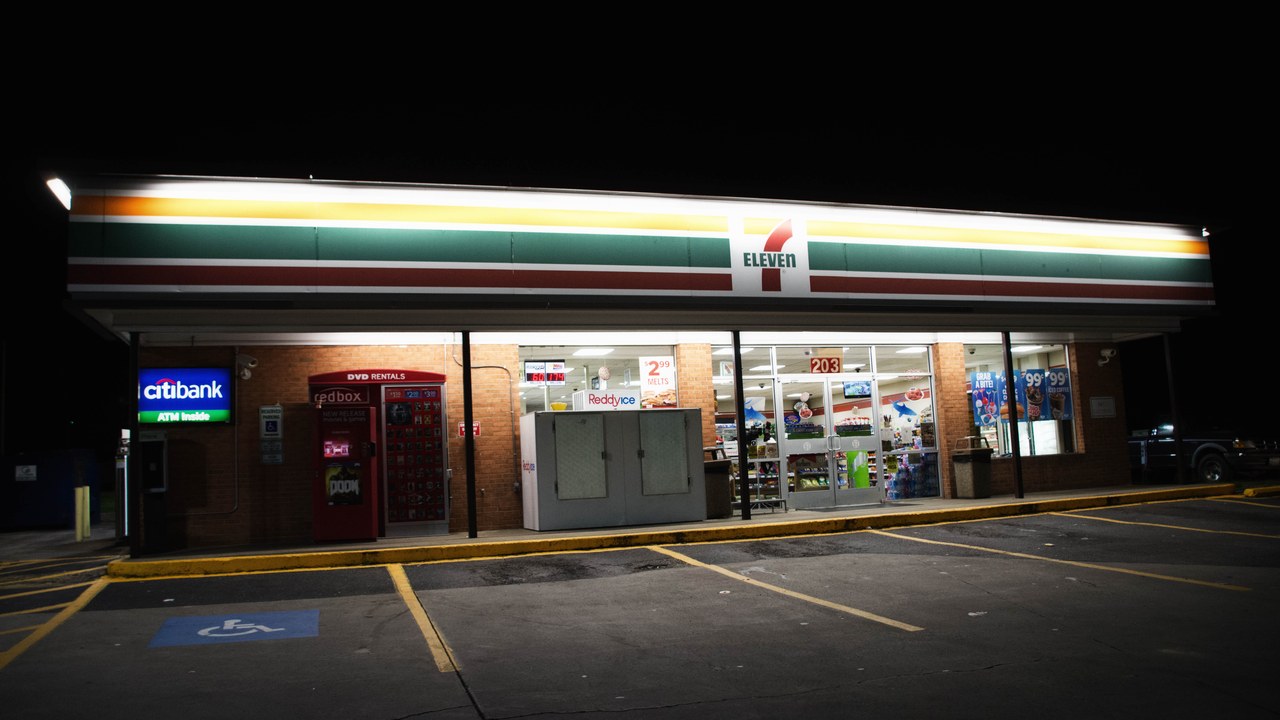 Food stamp shoppers in Ohio cannot buy sugar-sweetened drinks or any fountain drinks starting April 1, 2027