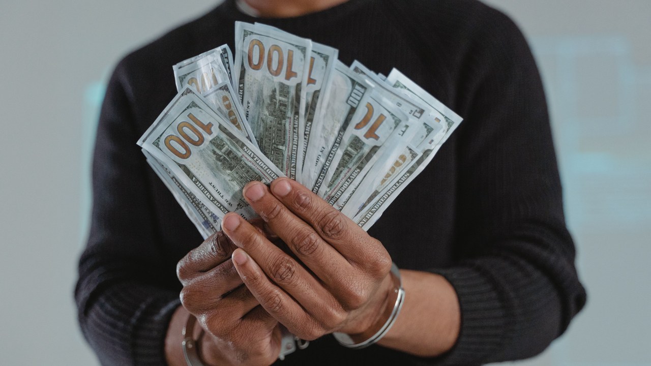 Investors with an allowed claim in the J&J Consulting Ponzi receivership would be paid from a $50 million Wells Fargo settlement, with the final approval hearing Nov. 12