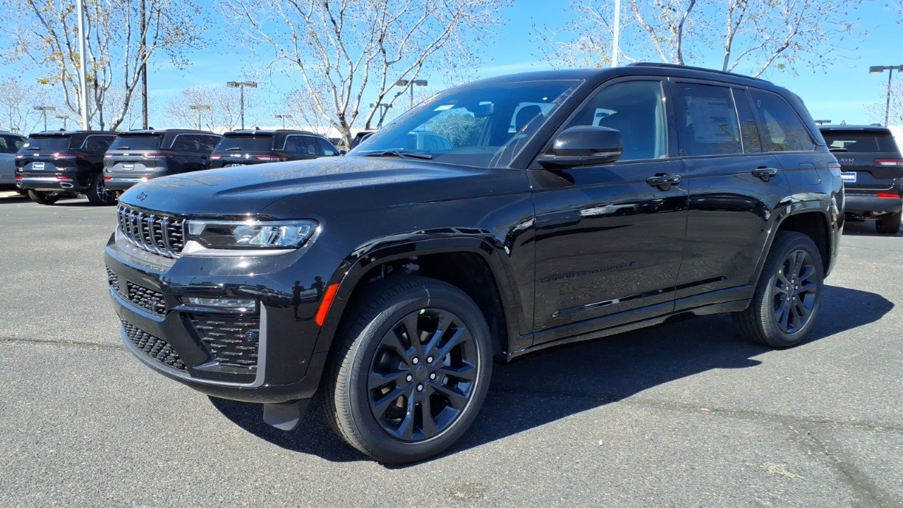 Jeep will fix tire-pressure warnings free on 201,975 Grand Cherokee, Wagoneer and Cherokee SUVs