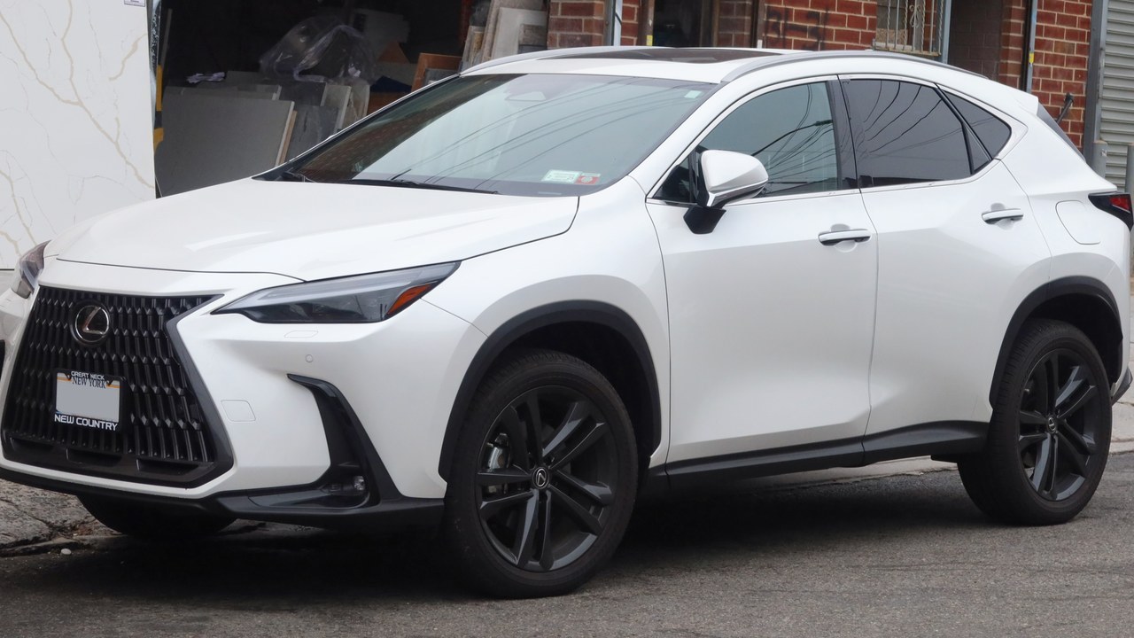 Lexus will fix 68,356 NX SUVs free with a dashboard software update