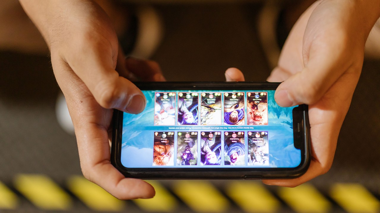 Players of myVEGAS, Pop! Slots and other Playstudios games in six states get game coins, not cash, from a settlement unless they file an election form by Oct. 21