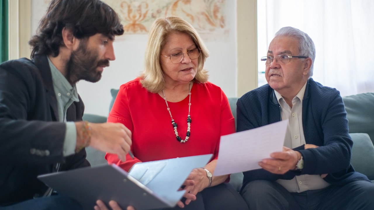 Wisconsin state retirees have until Oct. 30 to pick 2027 coverage, with deductibles rising to $400 and a new $200 copay on weight-loss drugs