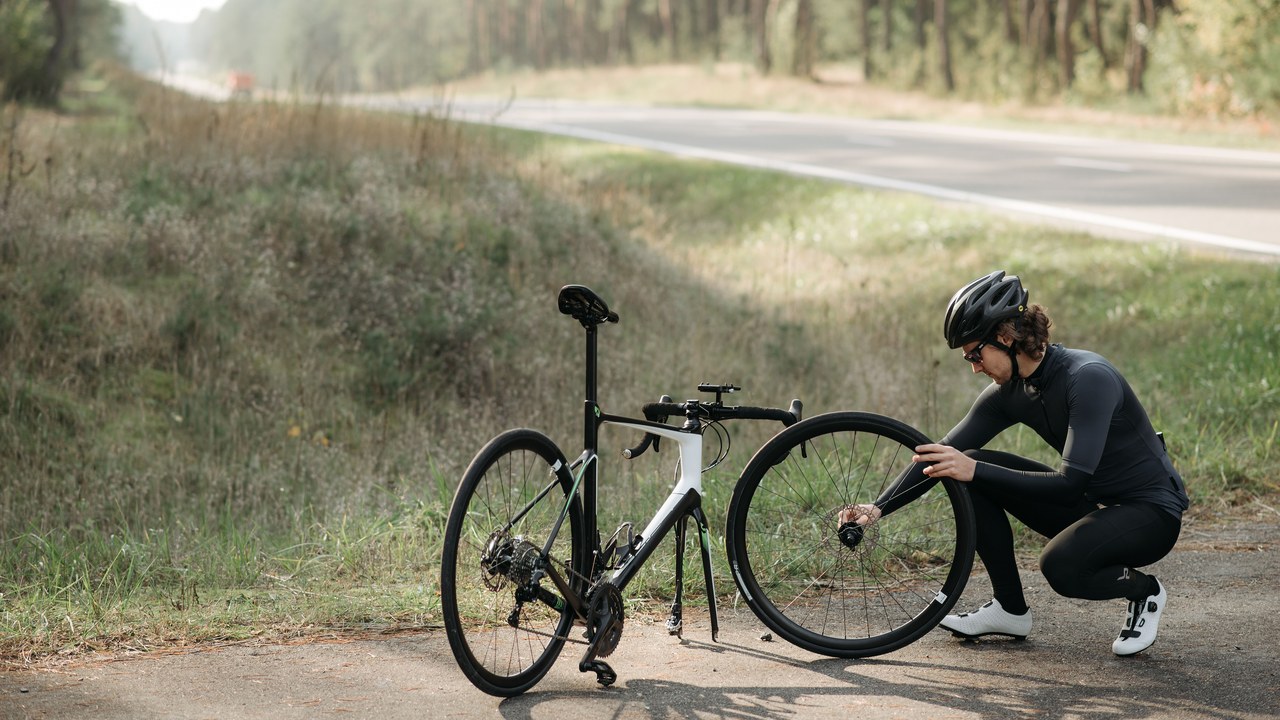 REI-sold Van Rysel gravel bikes costing up to $2,300 get free fork repairs
