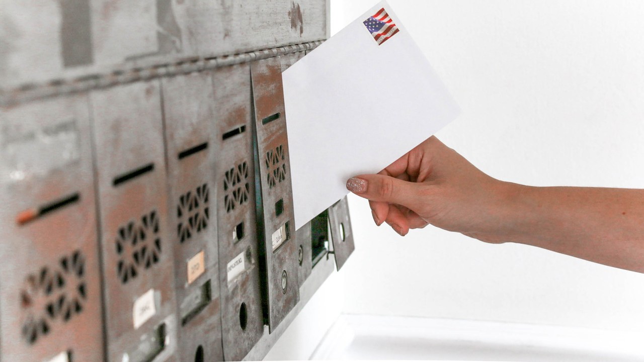 A taxpayer whose refund check never arrived can start a trace by phone, but a jointly filed return has Form 3911 as an alternative to calling