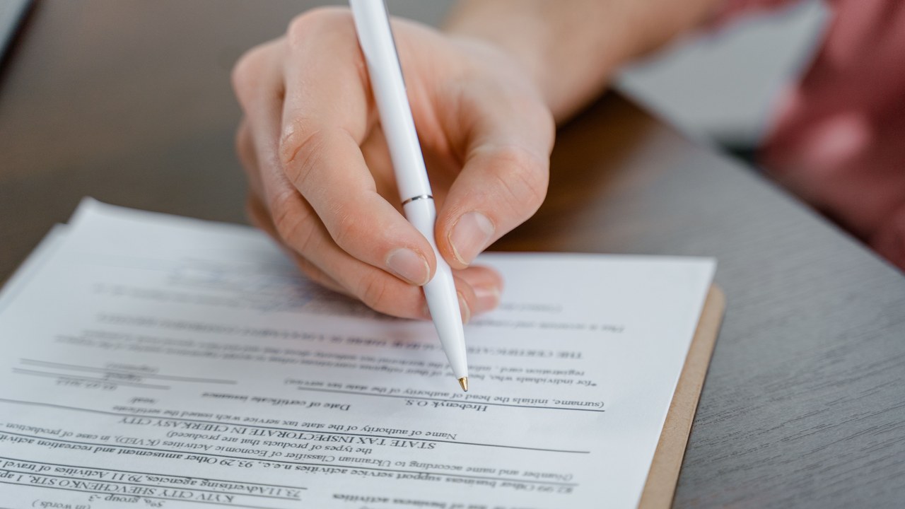 State unemployment agencies must hand confidential claim information to federal officials from November 16, with slower states given until September 2027
