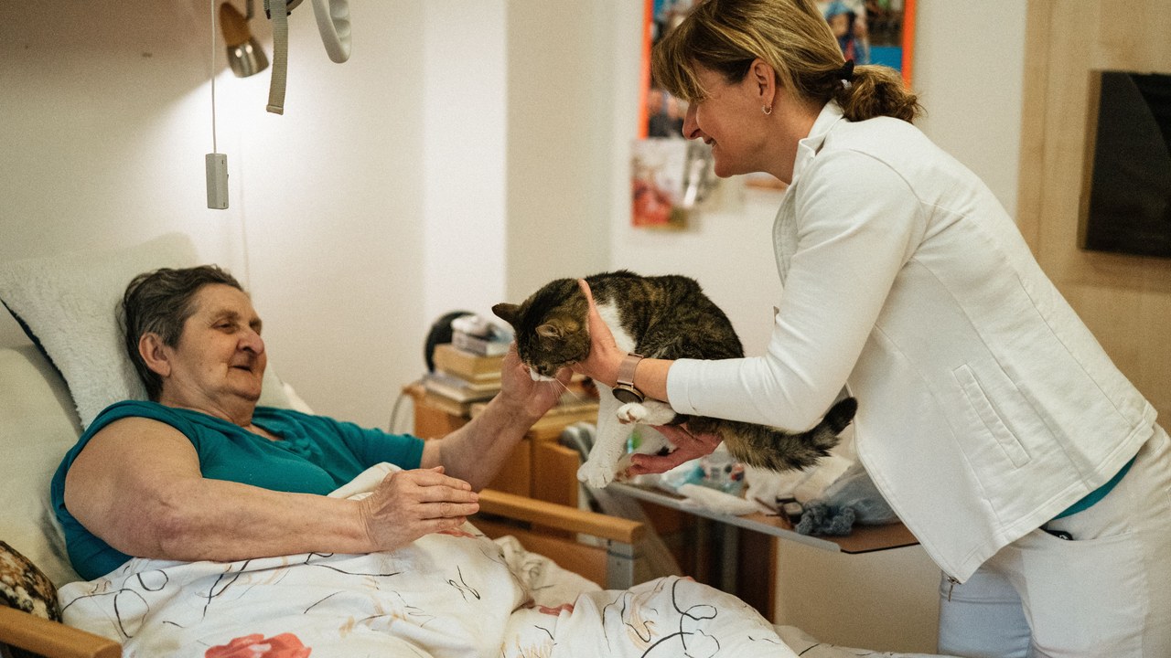 Surviving spouses on VA DIC who cannot leave home because of a disability can get an extra $197.22 a month