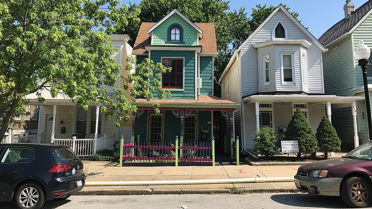 Trump’s housing order tells regulators to consider cutting or scrapping Fannie Mae and Freddie Mac loan-level fees on some refinances, though no cut has been set